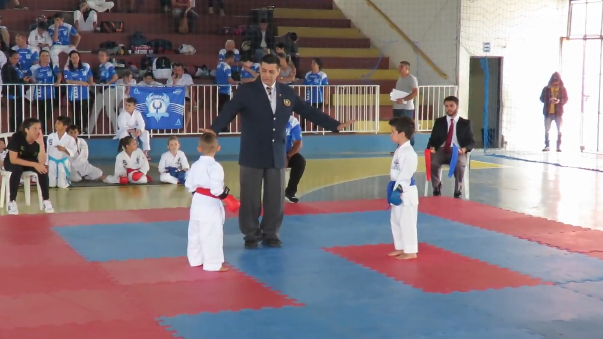 Karate Kids: Diversão e Aprendizado para os Pequenos Campeões